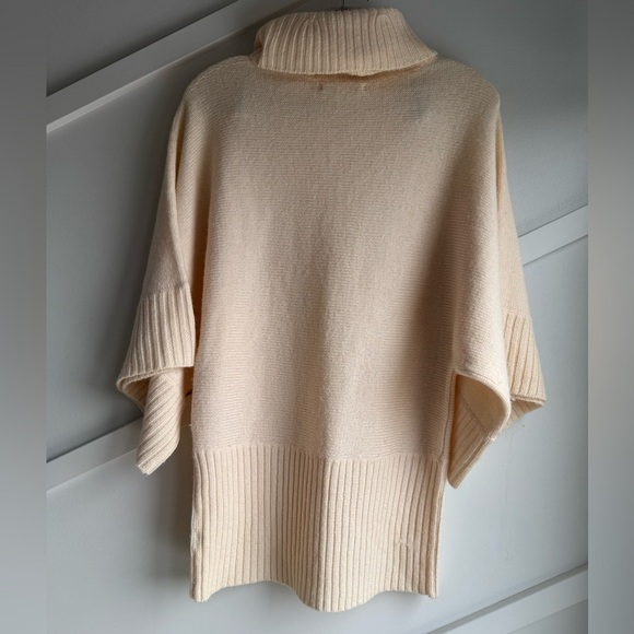 BANANA REPUBLIC Wool Blend Ivory Cream Dolman Cowl Turtle Neck Wool Blend size S - Picture 2 of 8